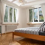 Boutique J87 Villa *